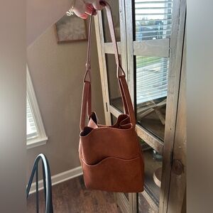 Brown bucket shoulder bag